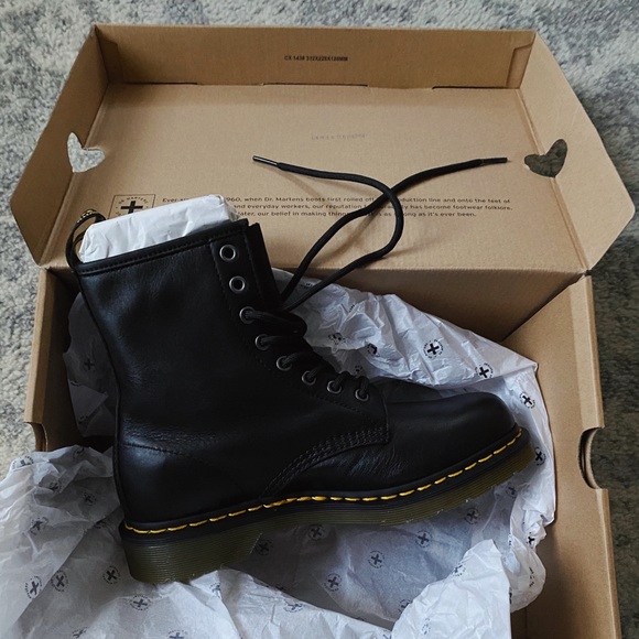 Brand new 1460 dr martens - Picture 5 of 8